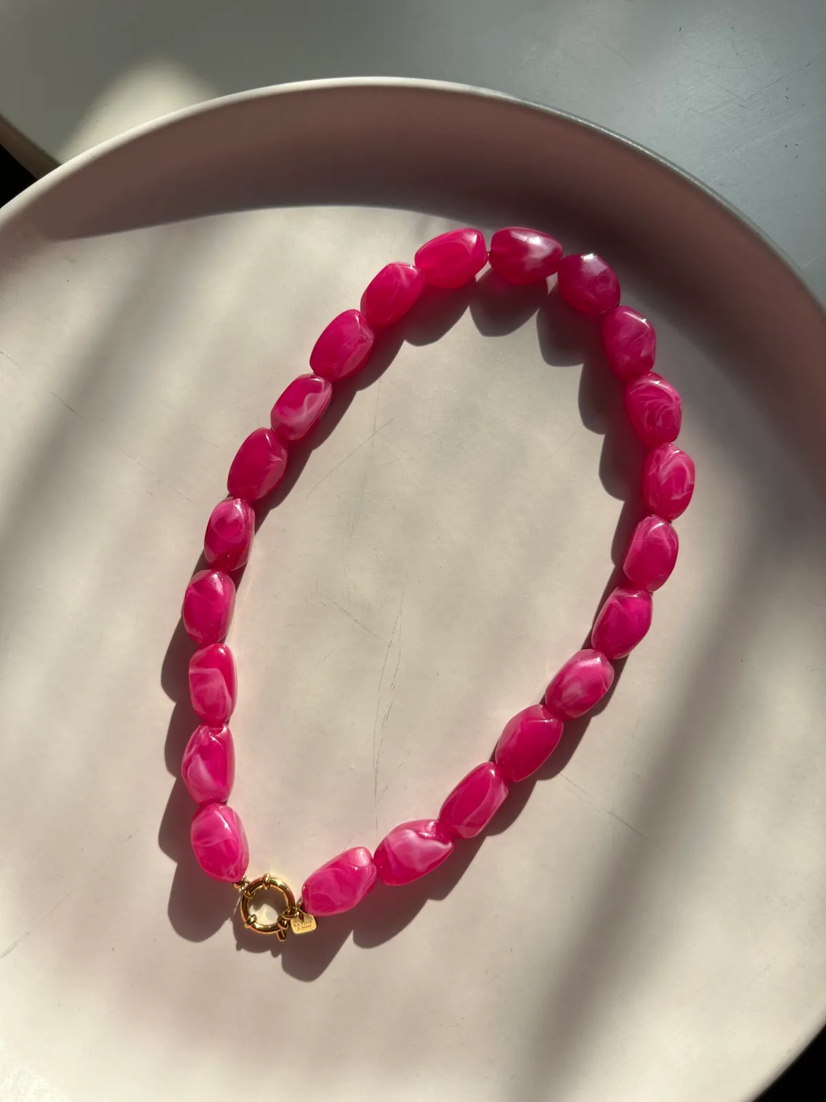 Collier à perles baroques