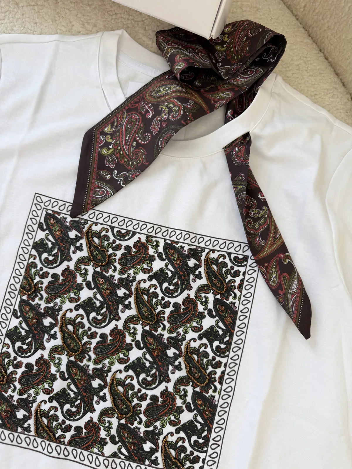 Pull Foulard Chic