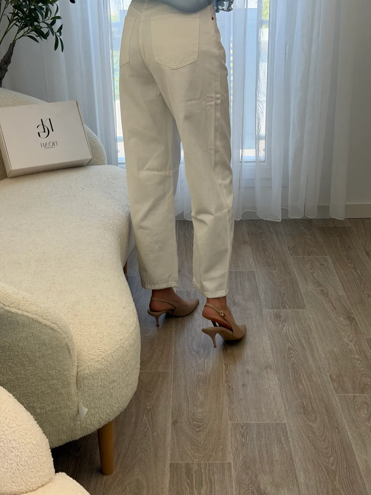 Jean Ballon Ivory