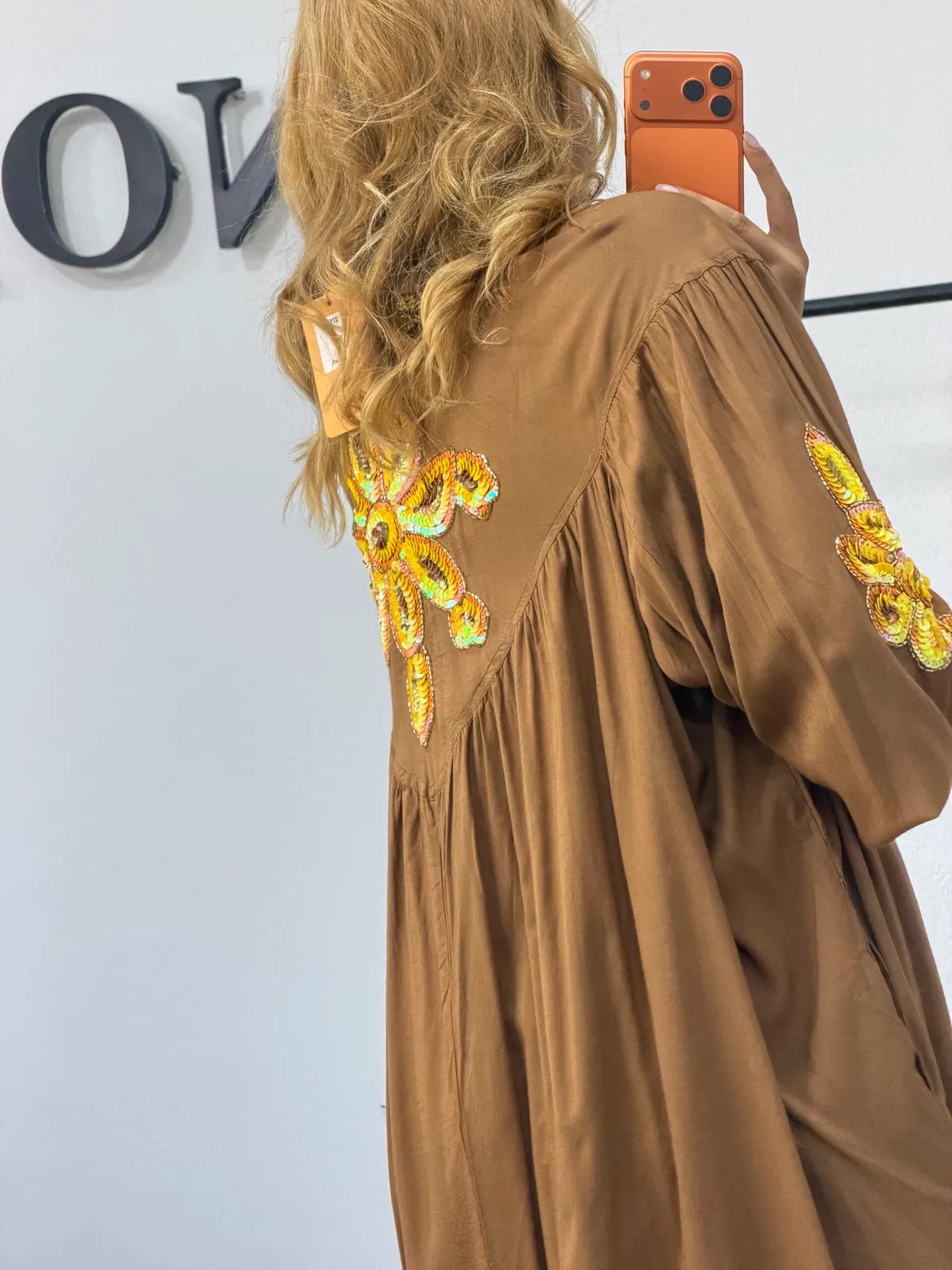 Robe Caramel