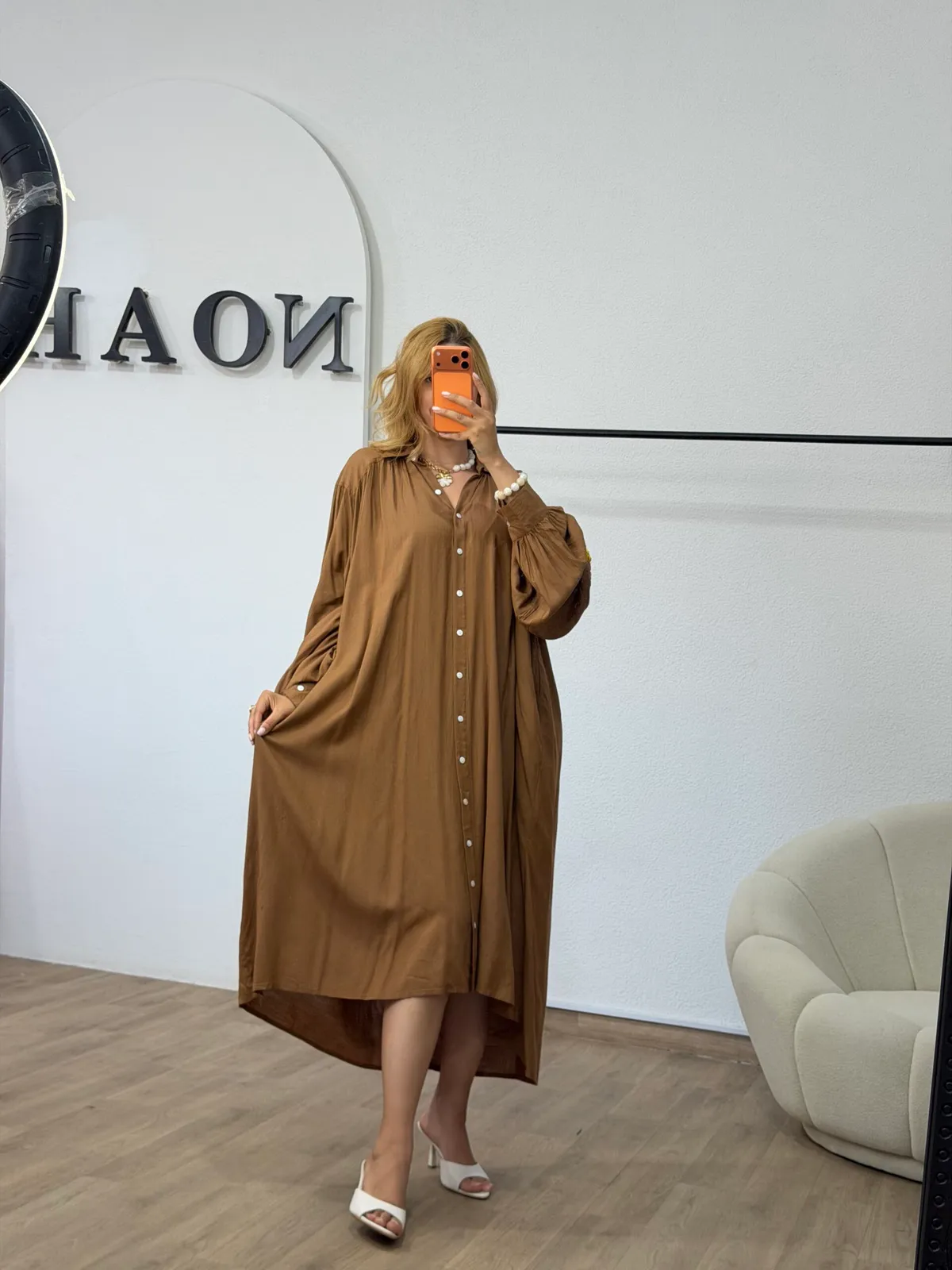 Robe Caramel