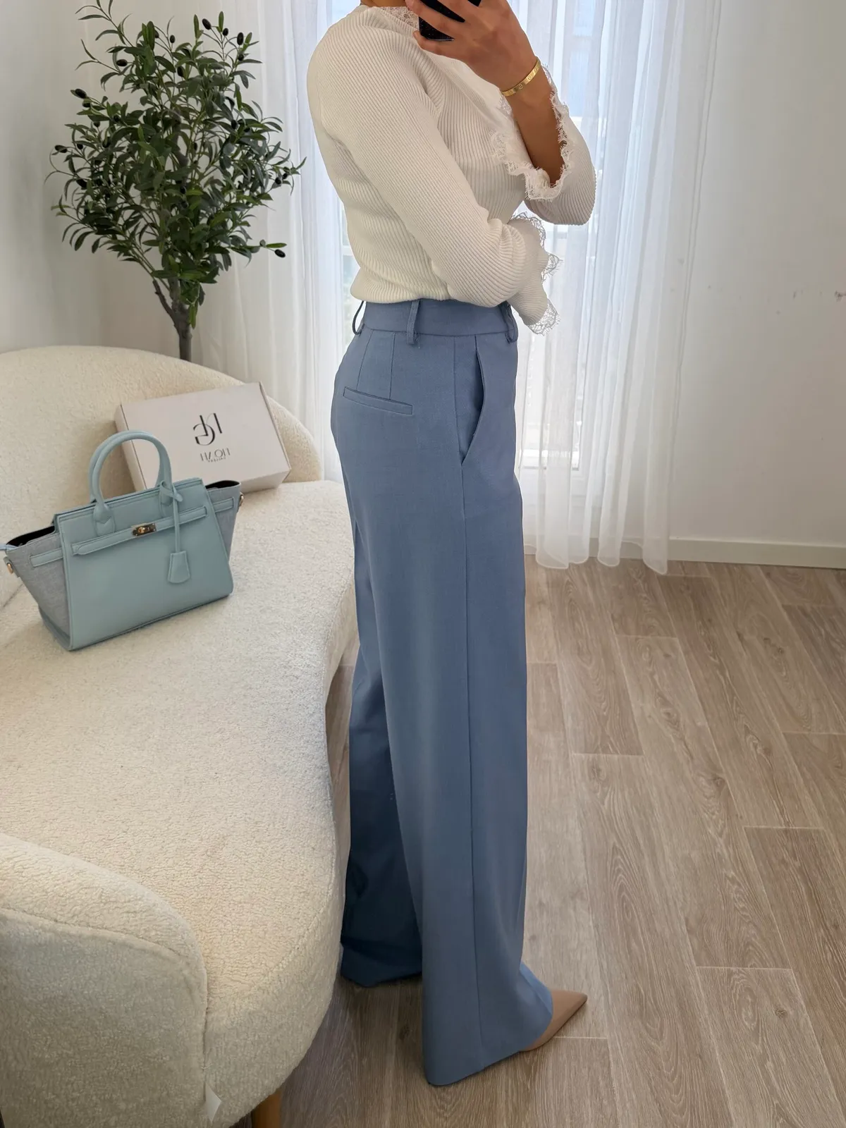 Tailleur Élégance Bleu Ciel