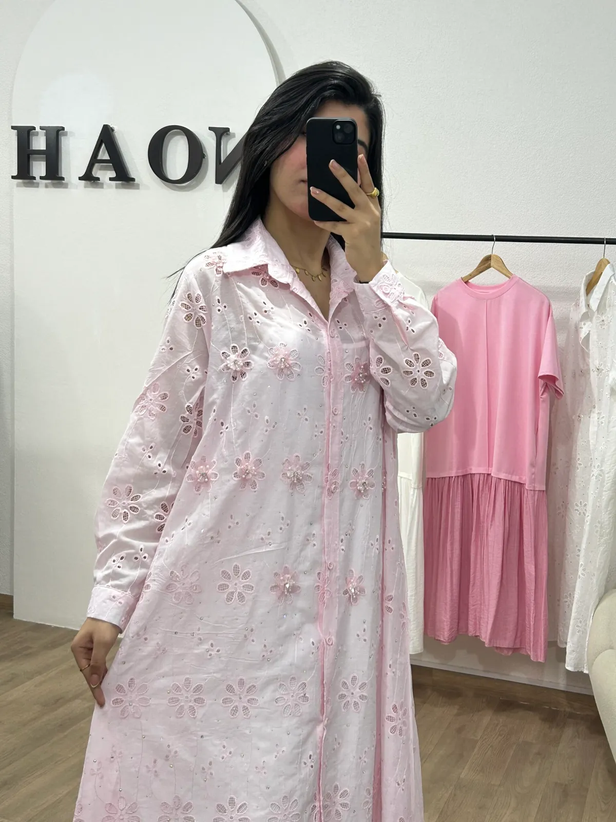 Robe Brodée