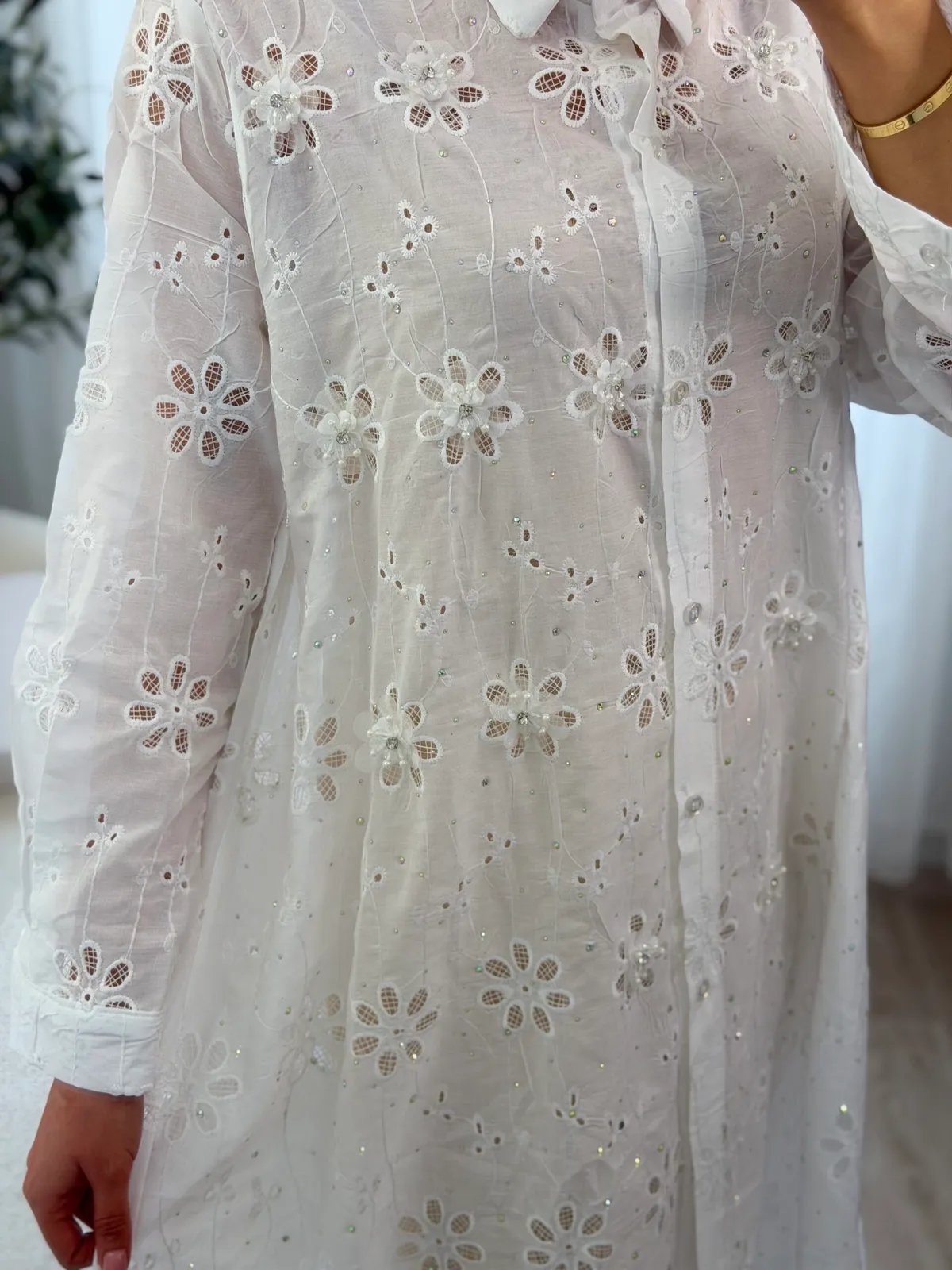 Robe Brodée