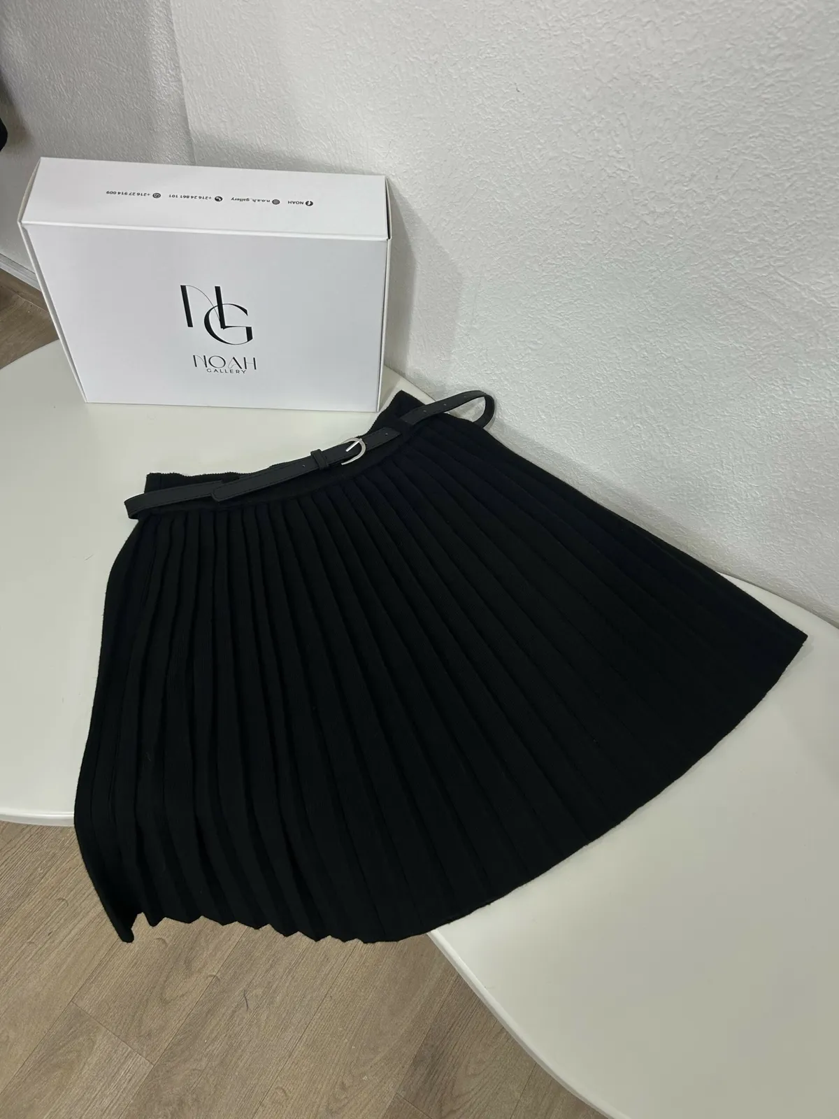 Jupe Noir Plissé Chic