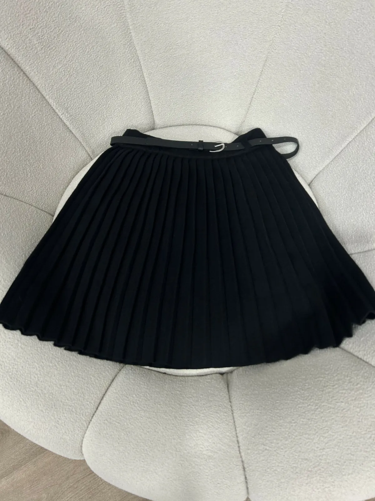 Jupe Noir Plissé Chic