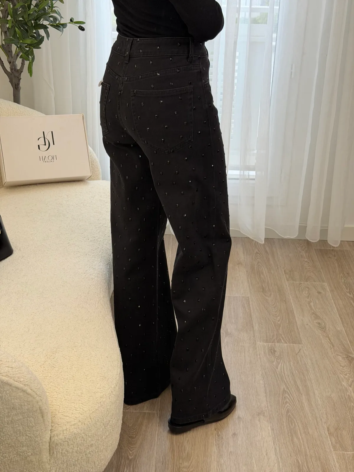Jean Black Crystal