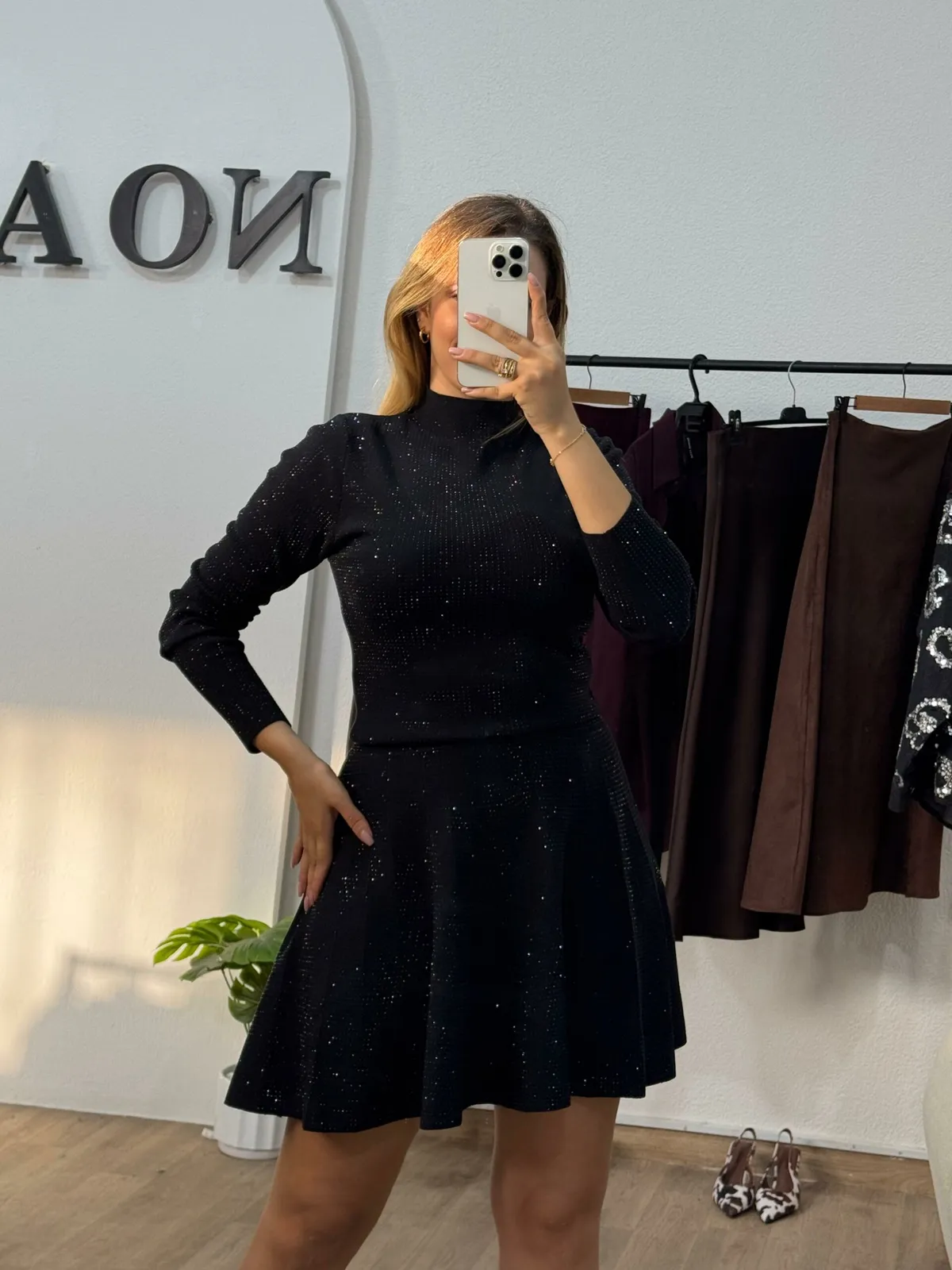 Pull Black galaxy