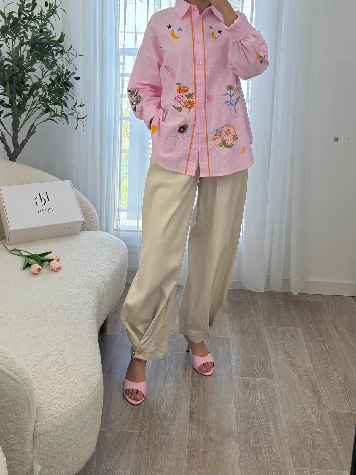 Chemise Rose Brodée