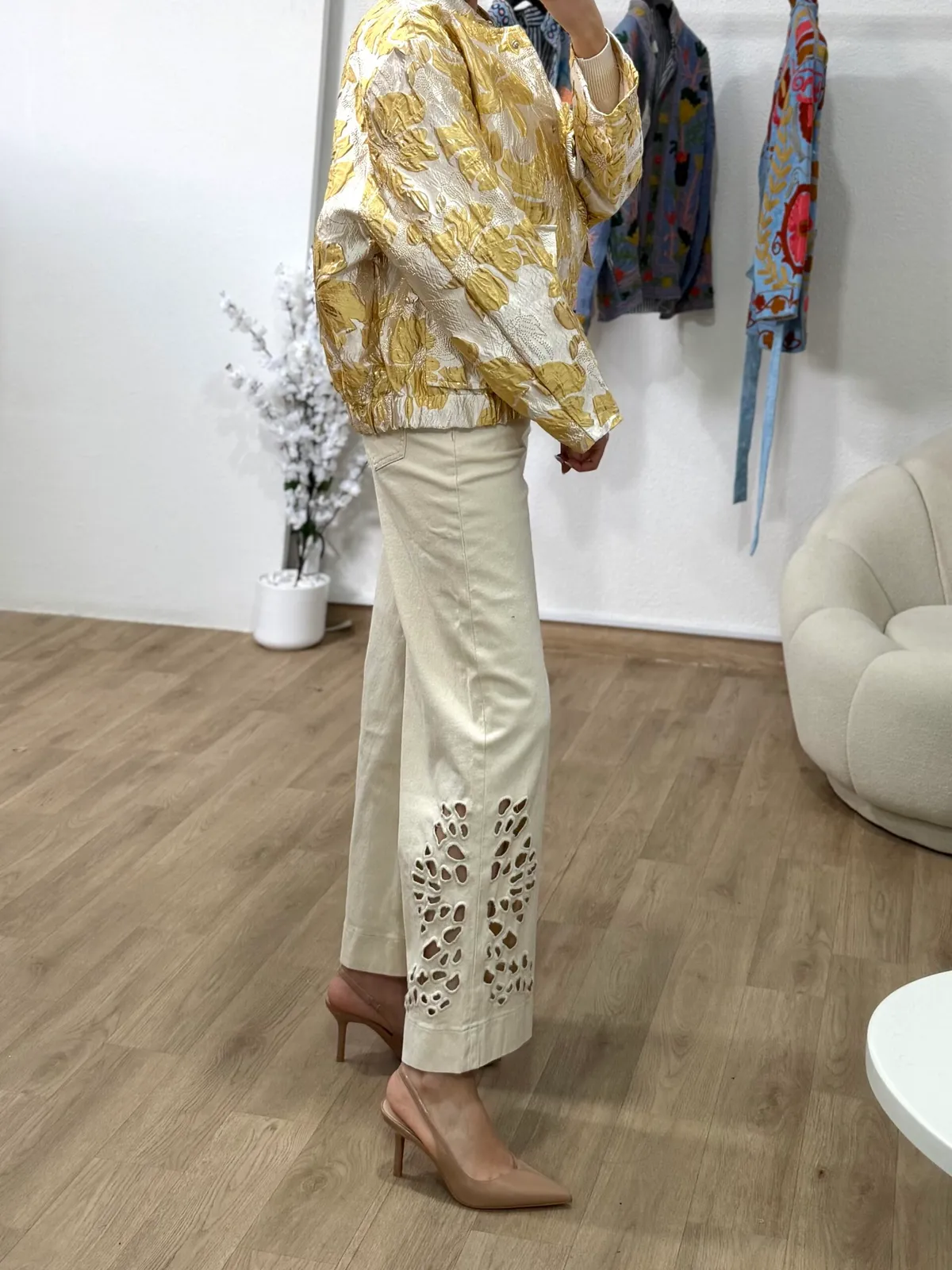 Veste Jacquard Dorée Fleurie