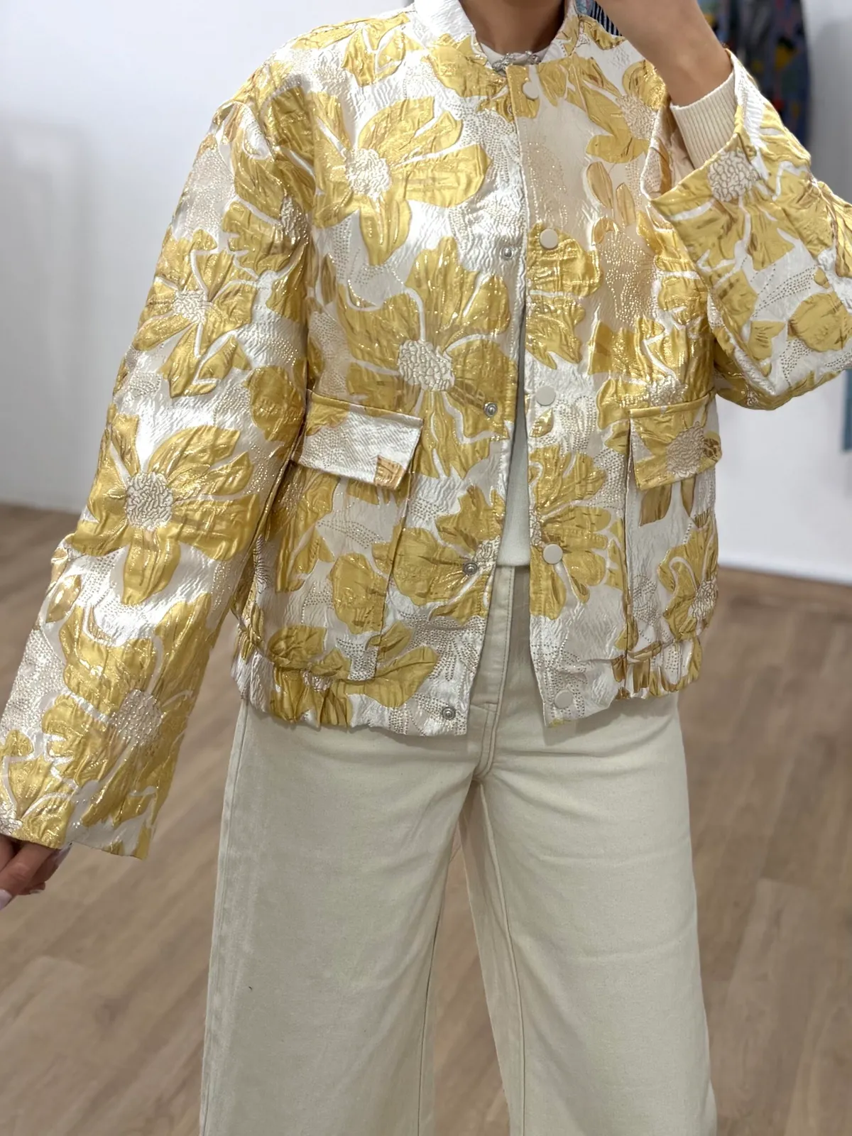 Veste Jacquard Dorée Fleurie