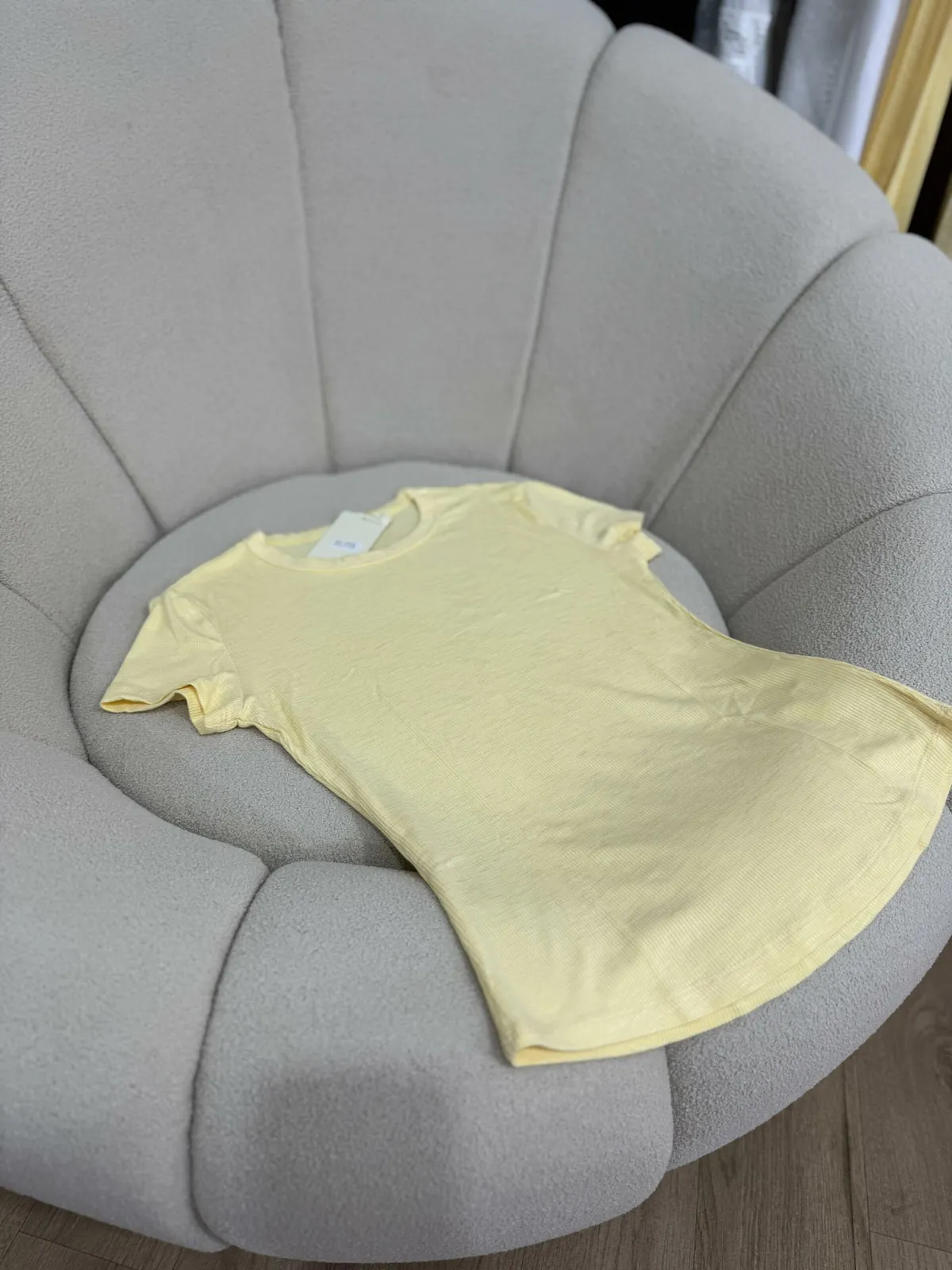 Pull Citron Délicat