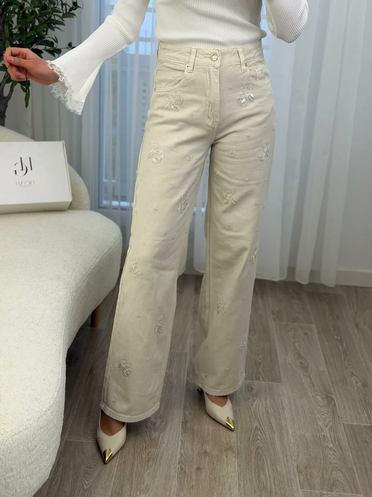 Pantalon Élégance Brodé
