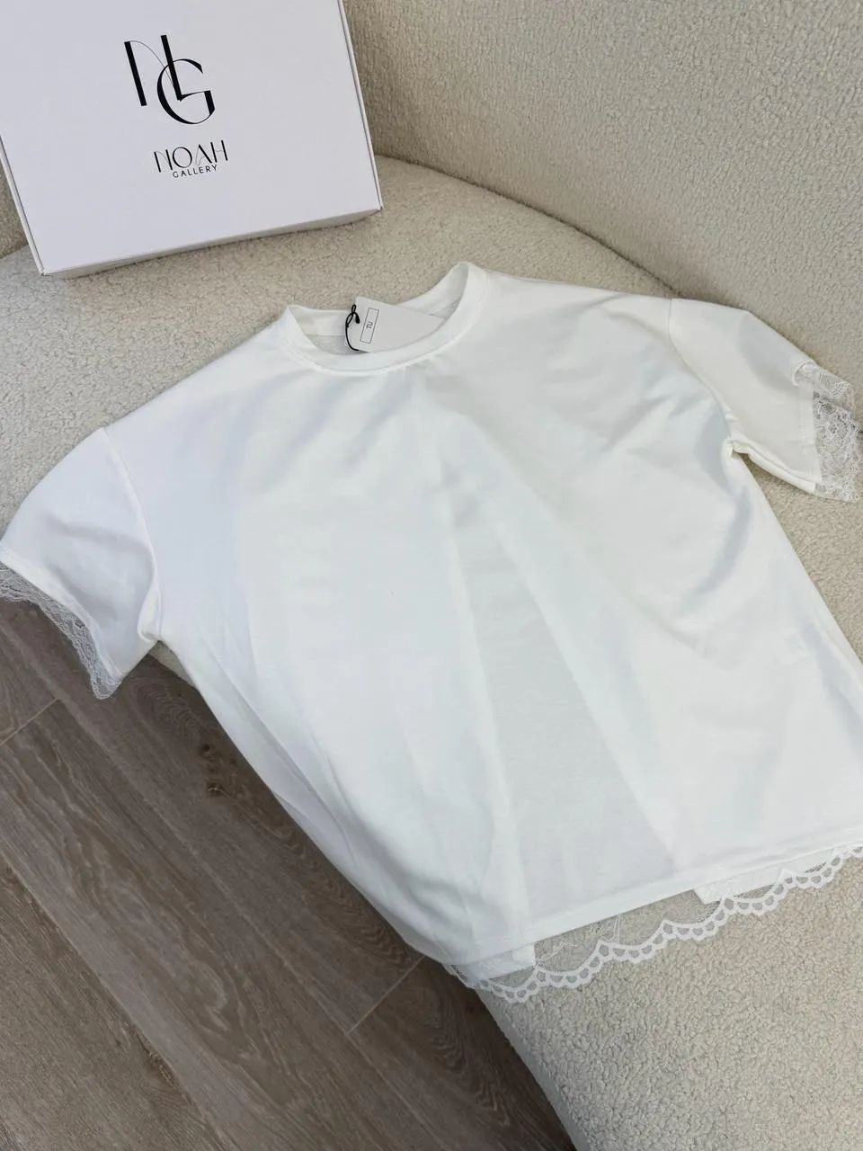Pull Dentelle Élégance