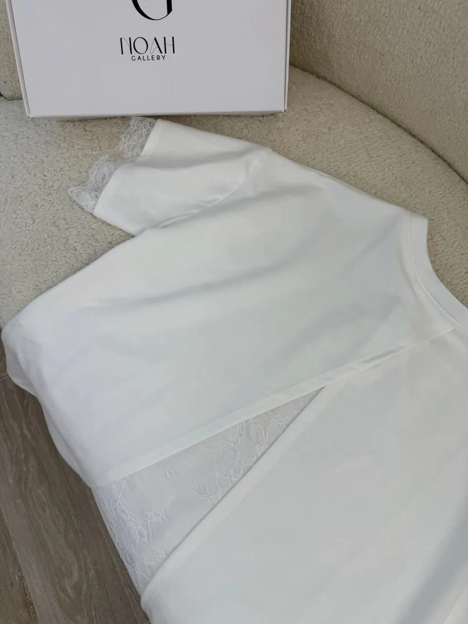 Pull Dentelle Élégance