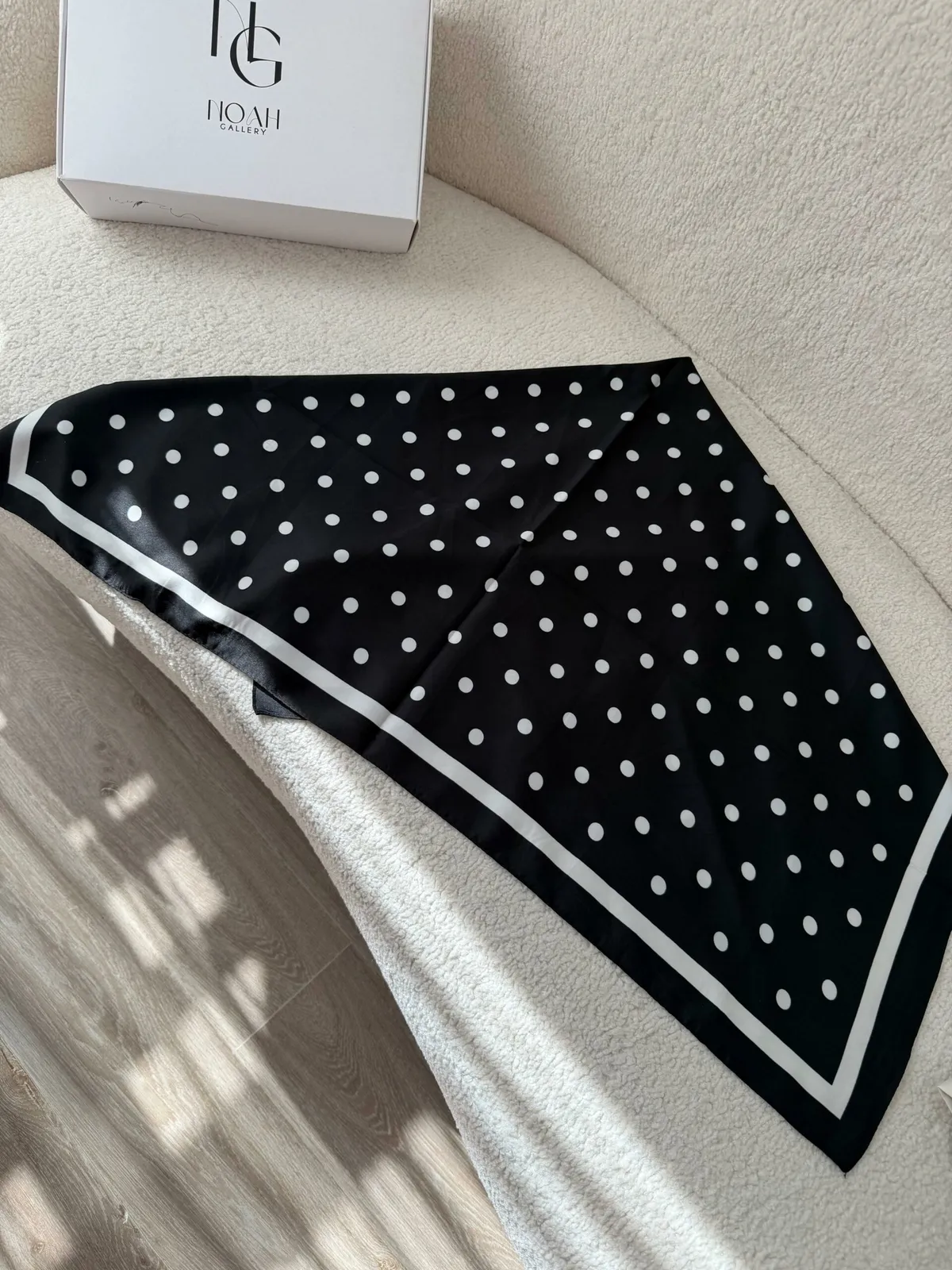 Foulard Pois Chic