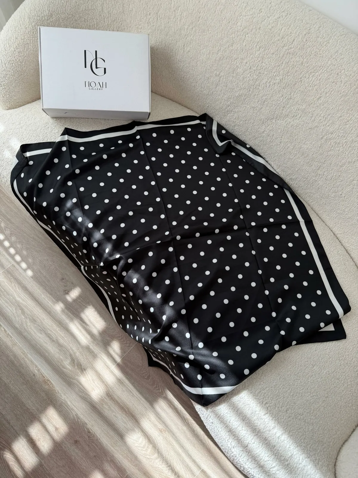 Foulard Pois Chic