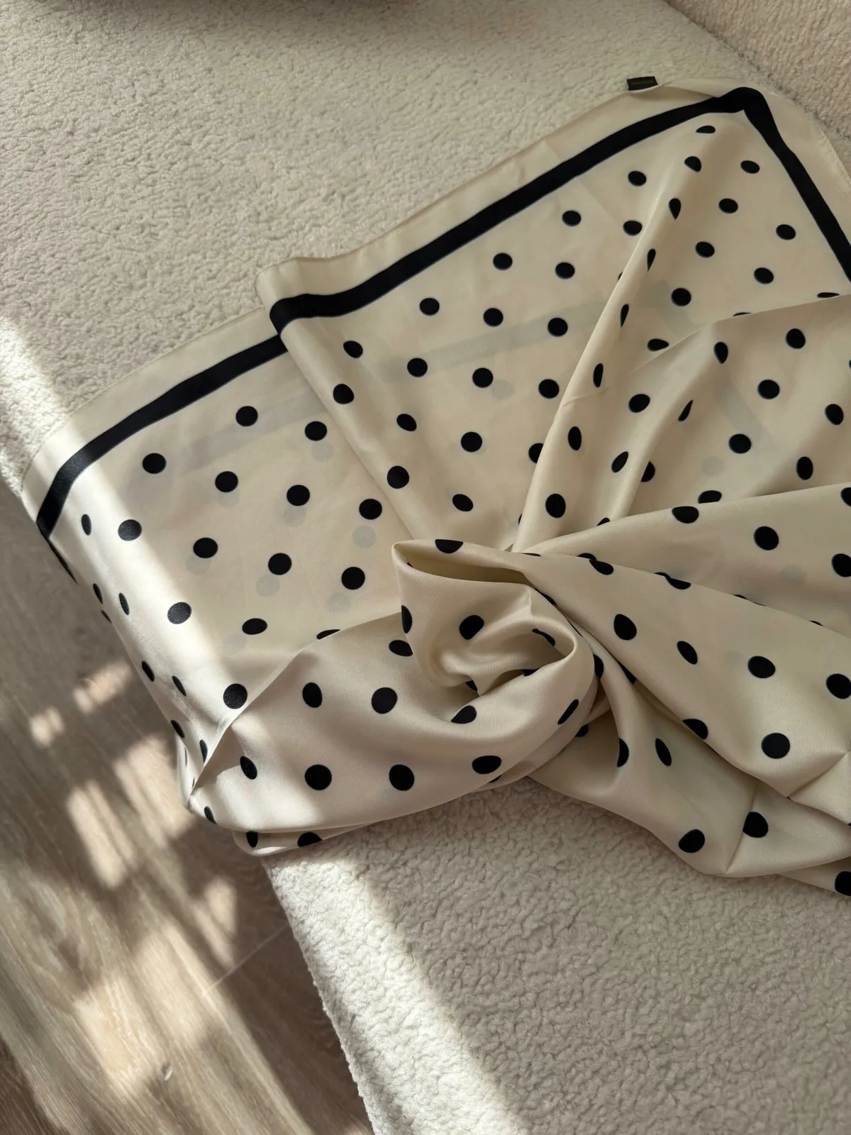 Foulard Pois Chic
