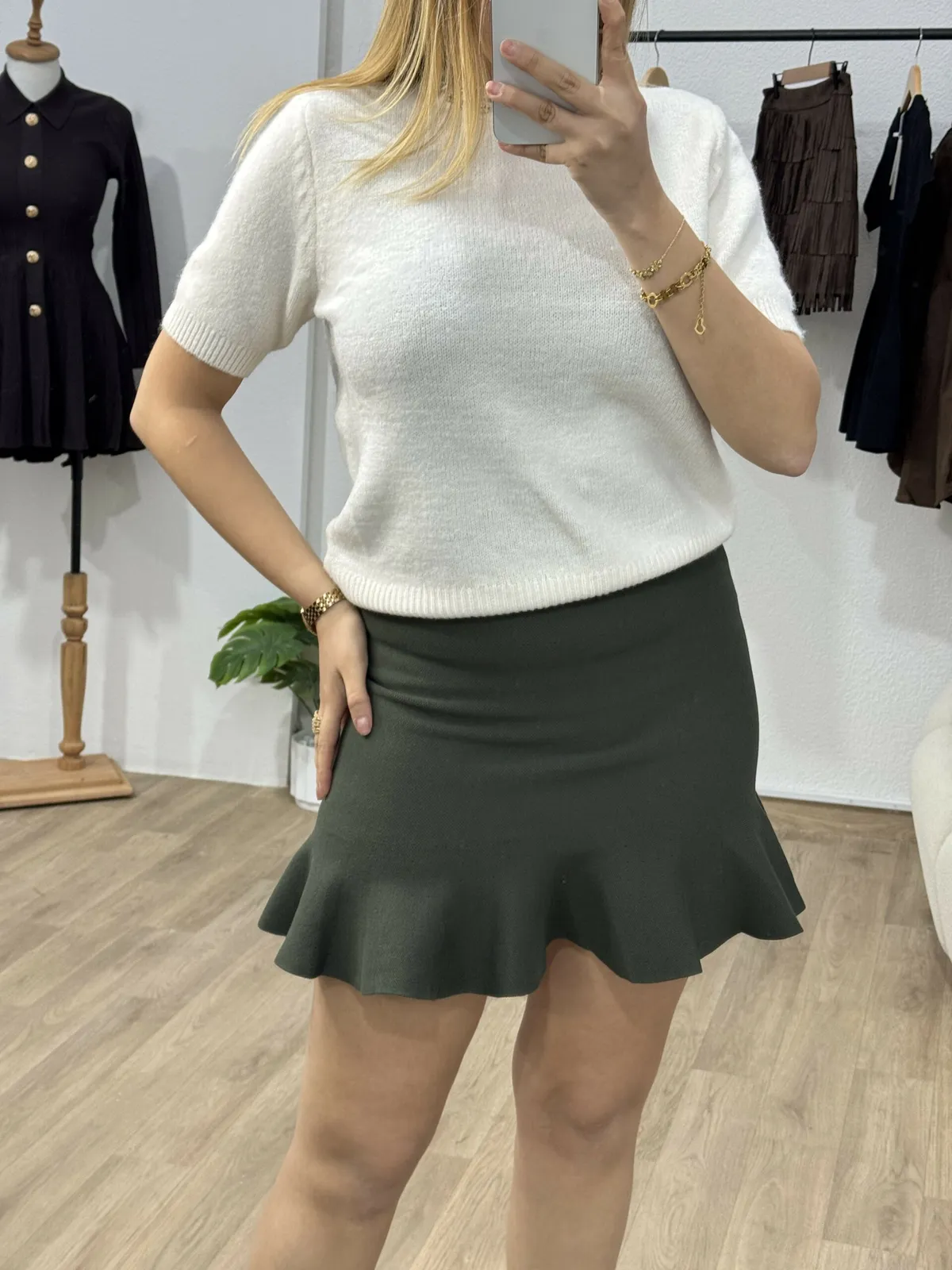 Wavy Olive Skirt