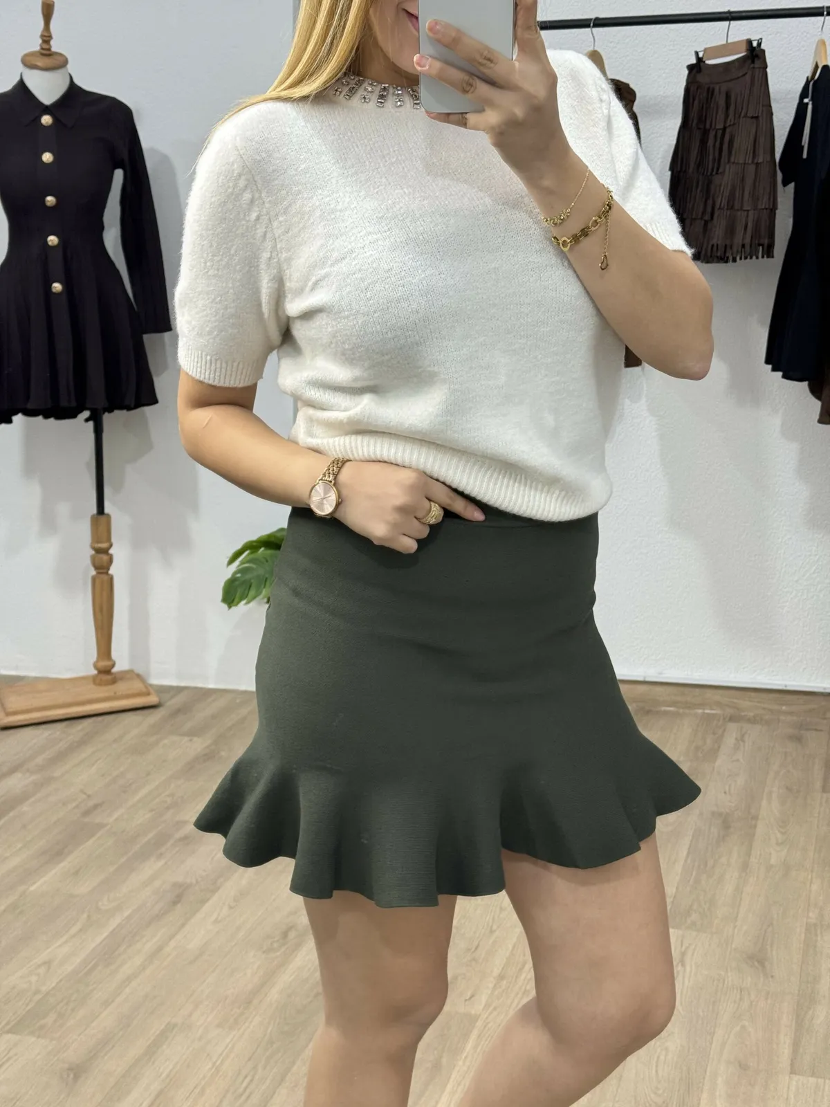 Wavy Olive Skirt