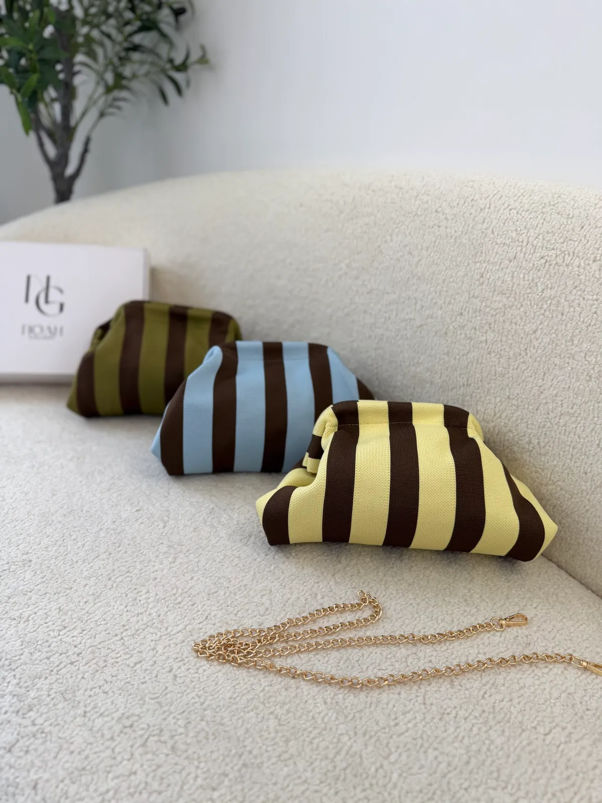 Pochette Rayée Chic