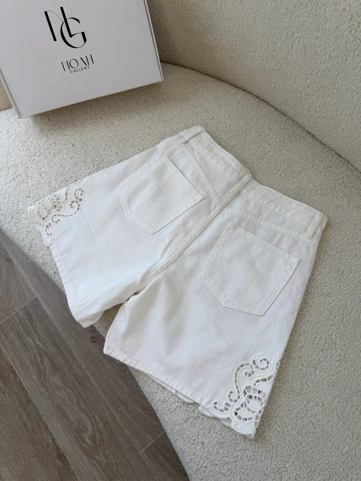 Short Éclat Blanc Brodé