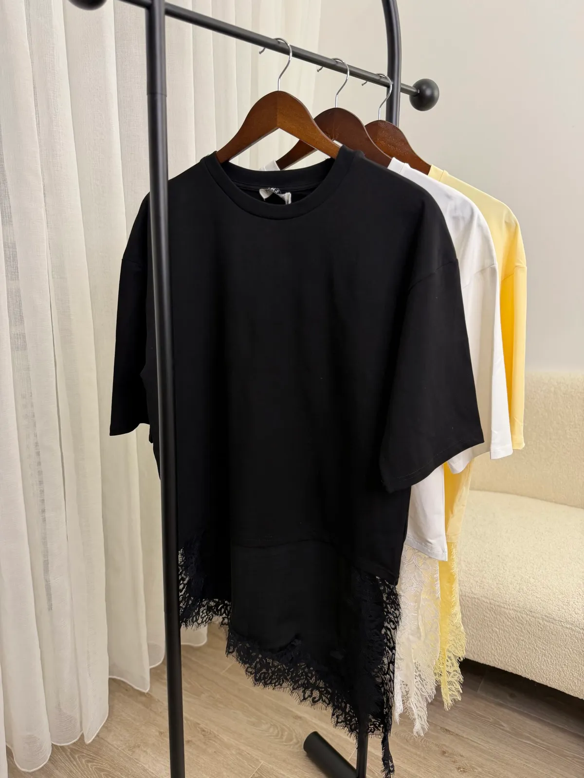 Pull t-shirt dentelle