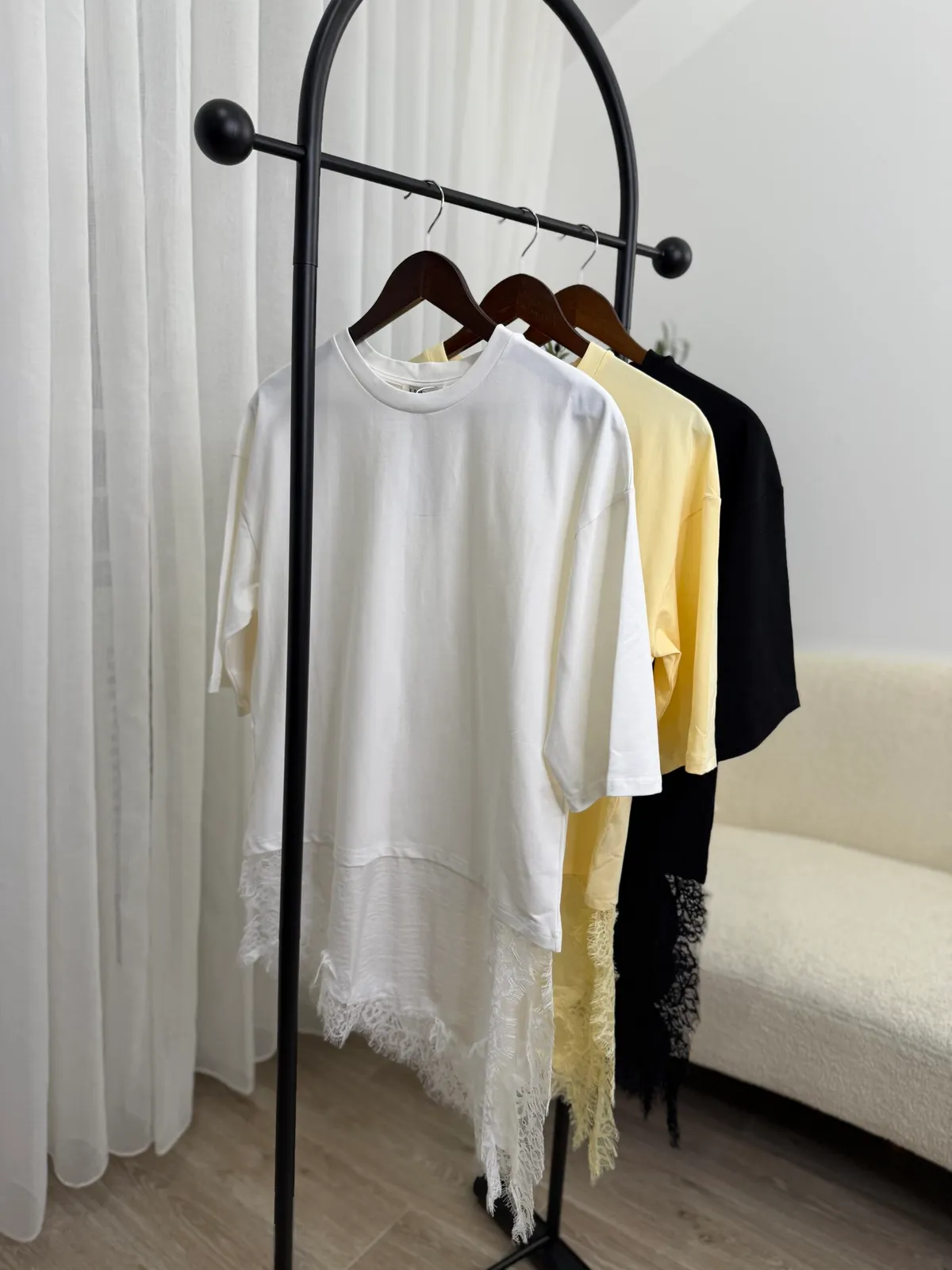 Pull t-shirt dentelle