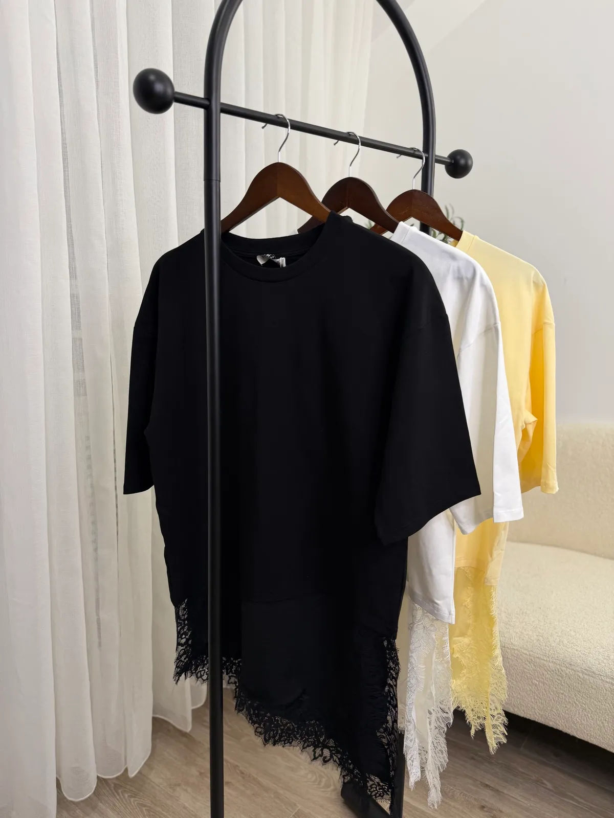 Pull t-shirt dentelle